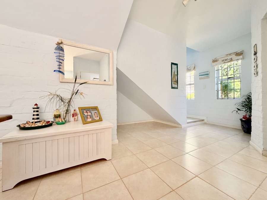 4 Bedroom Property for Sale in Vermont Western Cape